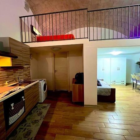 Casa Vacanza , Marianna Apartment เนเปิลส์ ภายนอก รูปภาพ