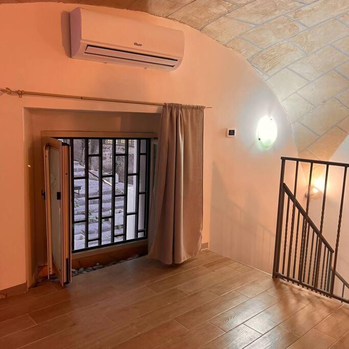 Casa Vacanza , Marianna Apartment เนเปิลส์ ภายนอก รูปภาพ