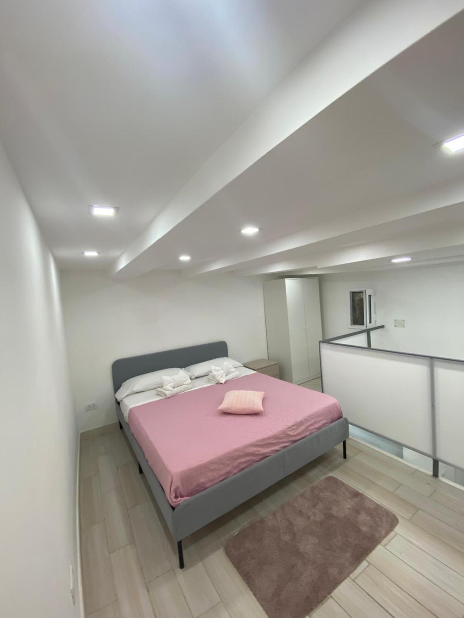 Casa Vacanza , Marianna Apartment เนเปิลส์ ภายนอก รูปภาพ